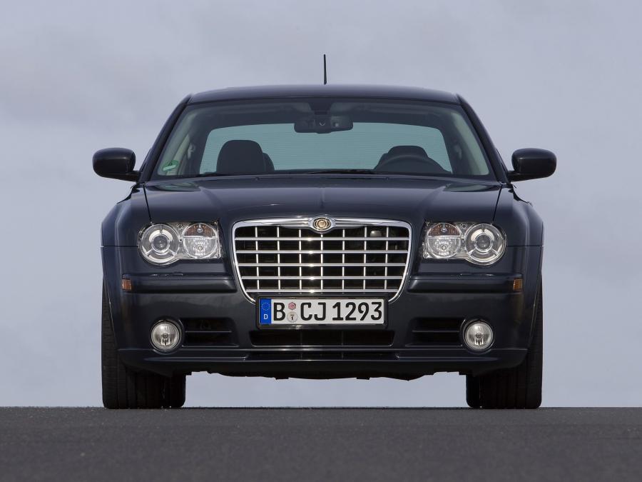  Chrysler 300C SRT8 2004 года  (EU) (фото 12 из 47)